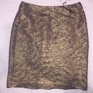 🌻Gold mini skirt by Torn